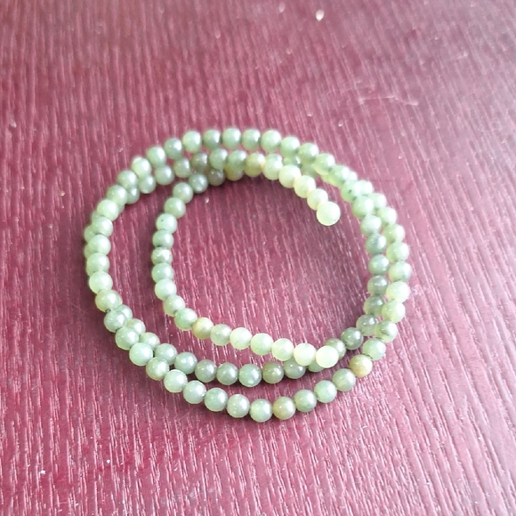 Jewelry - Vintage Elegant Green Jade Beaded Bracelet 17.5" Real Jade Sale Promo Price